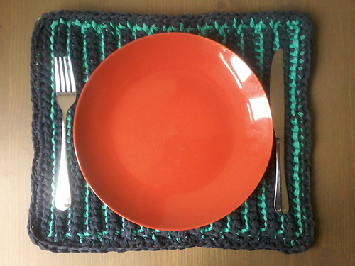Super Quick Reversible Placemat photo 5