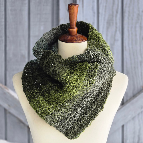 Pines Point Cowl