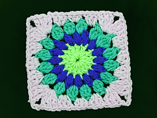 starburst granny square photo 8