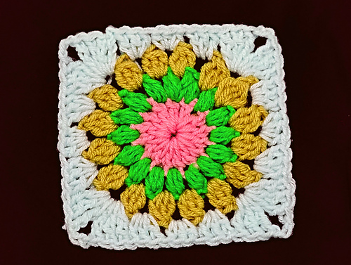 starburst granny square photo 7