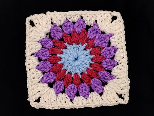 starburst granny square photo 4