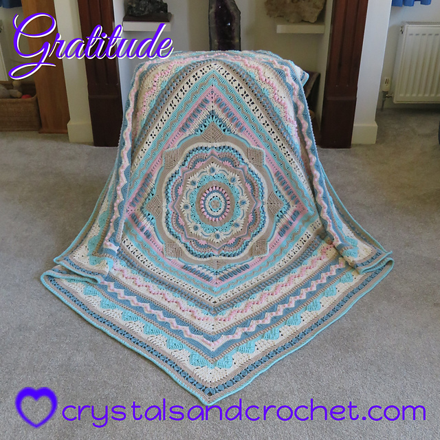 Ravelry Designs by Helen Shrimpton