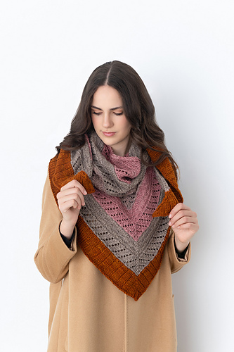 Cobblestones and Laneways Shawl