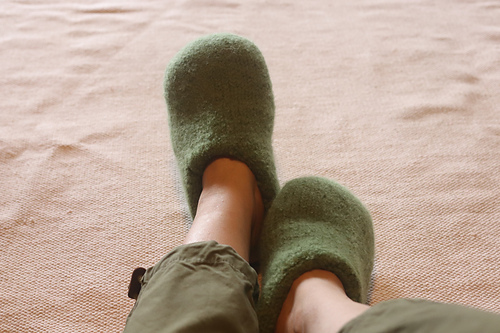 MOMI | Double Felt Room Shoes