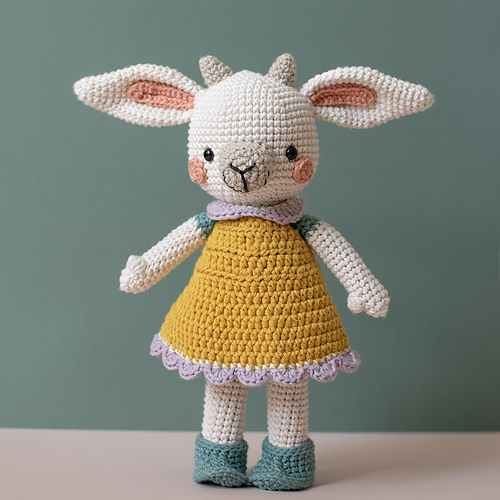 Helly Lamb photo 2
