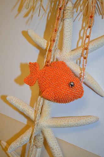Beaded Fish Pendant Bag photo 2