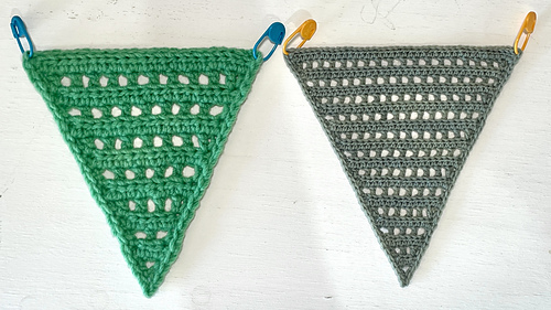 10ply flag on left, 4ply flag on right