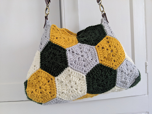 Heksagonveske - Amy - HookedByHandmade