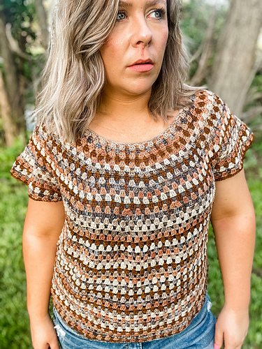 Scrappy Granny Tee - Emily Marie Davies