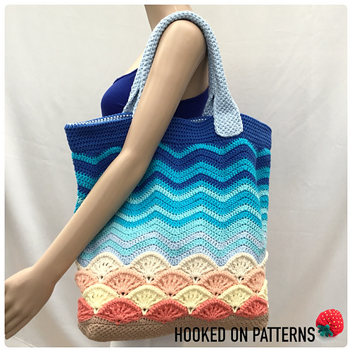 Ravelry: Sea Shells Beach Bag pattern by Ling Ryan