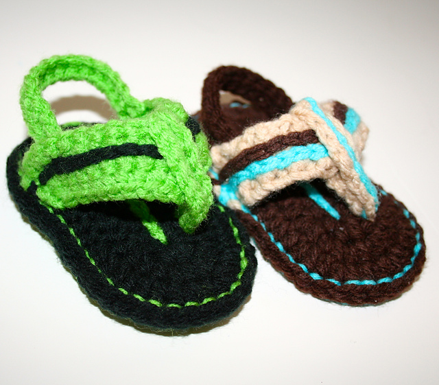 Ravelry: Baby Flip Flops pattern by Hooking Stitch