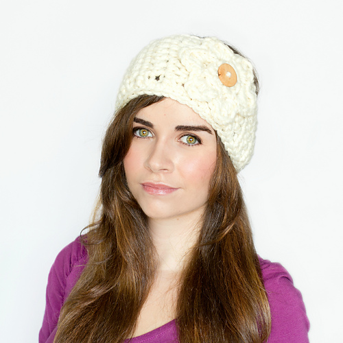 Charmfully Chunky Flower & Earwarmer photo 2