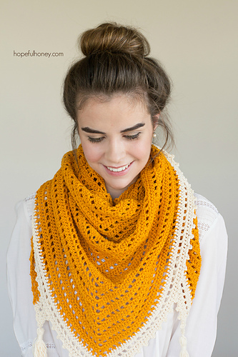 Honey Bird Triangle Scarf photo 5