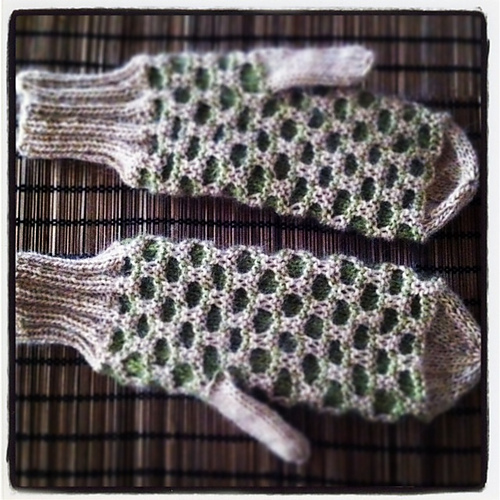 Ravelry Manly Mittens pattern by IamSnowfox