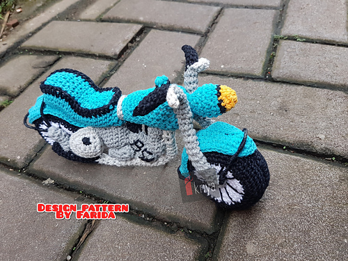 Amigurumi Siantar Motordrakt - Farida S.PD