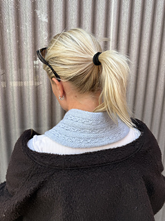 Rounded back without back neck shaping