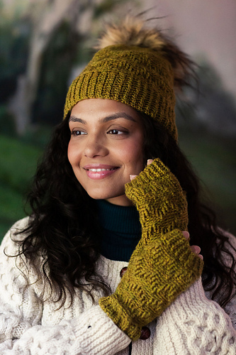 Glencoe Hat and Fingerless Mitts
