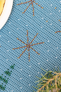 Ravelry: Alpine Table Runner pattern by Jane Crowfoot