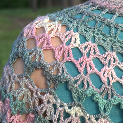 Romance Shawl photo 4