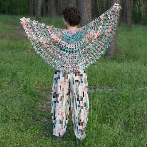 Romance Shawl photo 12