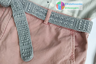 Modern textured crochet pattern in neutral gray yarn