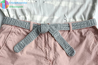 Gray textured belt pattern styled with shorts