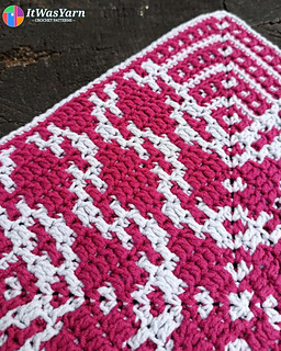 Close-up of the geometric pattern at a corner.