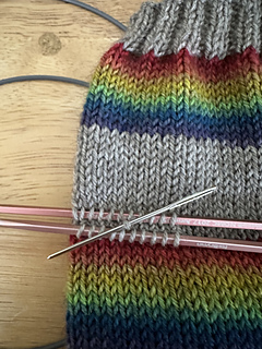 Afterthought thumb 1.25”/10 sts. Needle in cutting stitch. 