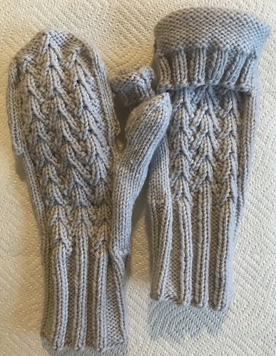 Three Pines Mitts photo 1