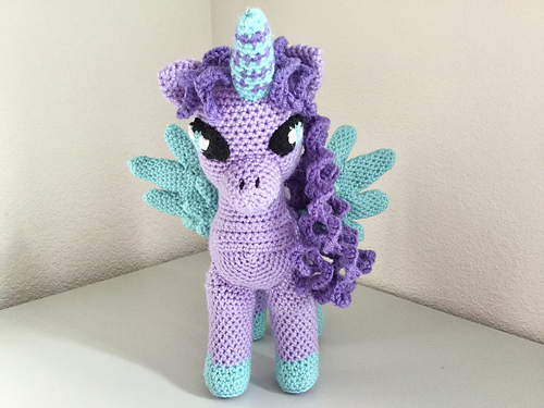 Horned Pegasus amigurumi - JBcrochetwizard
