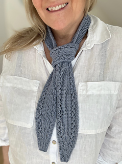 Extra Skinny tie /scarf in worsted weight yarn - please see link in pattern notes for more information.