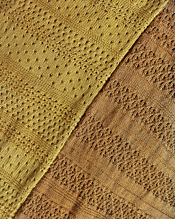 Baby Eyelet Blanket nr° 1 and nr° 2