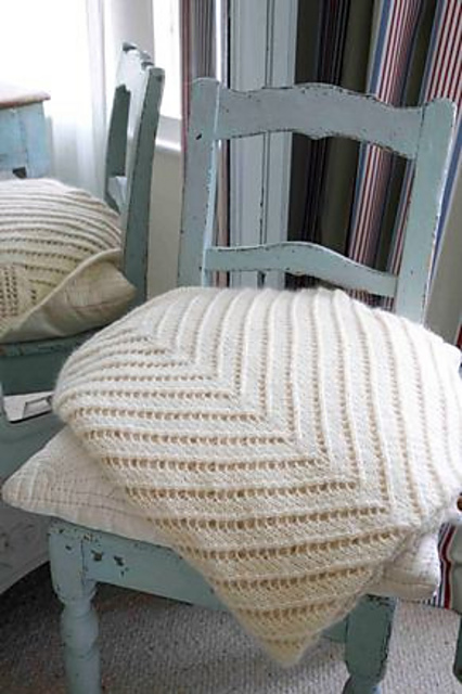 Lazy Lace Throw