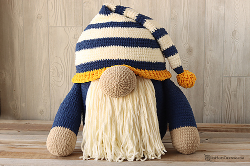 Large Sleepy Time Gnome with Moon & Star Pillows photo 11