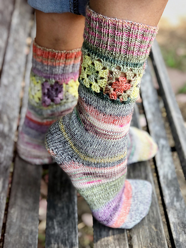 Grannys in a Row Sokker - Jen Yard