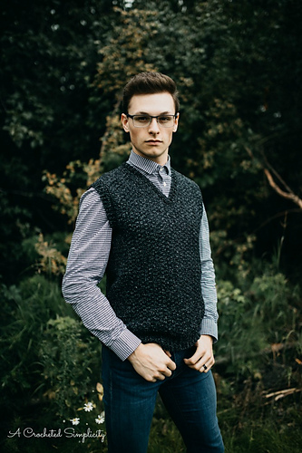 Summit Men's Sweater Vest photo 3