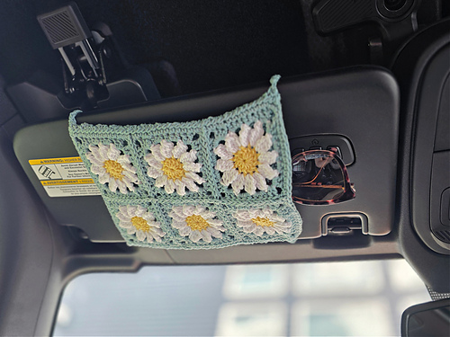 Daisy Car Visor Sunglasses Holder