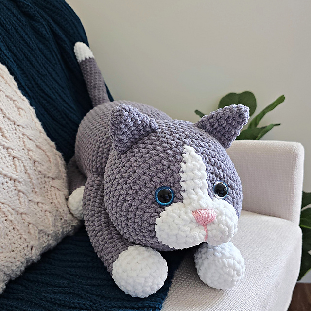 Millie Crochet Cat Free Pattern