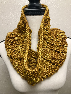 Malabrigo Noventa in "Oro"
