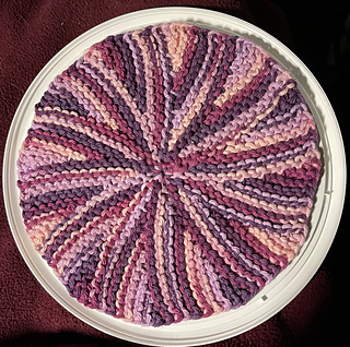 2024-12-30 looks better posed on a white lid