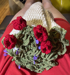 2025-07-29 back into its bag, while I work on completing the roses on kit #2.