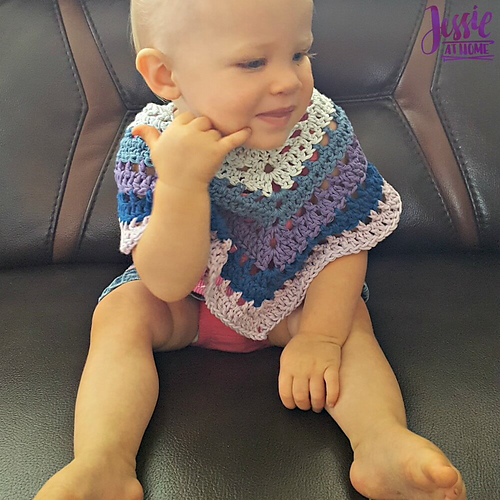 Evie Poncho photo 2