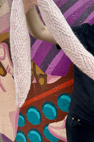Does Diamonds Scarflette