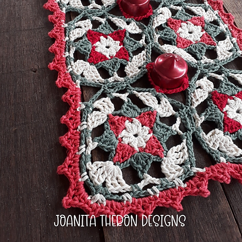 Yuletide Star Table Runner photo 2