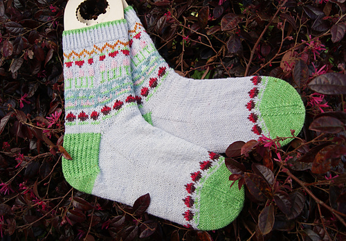 Ravelry: Les Fleurs de l'eau pattern by Fleur des Prairies