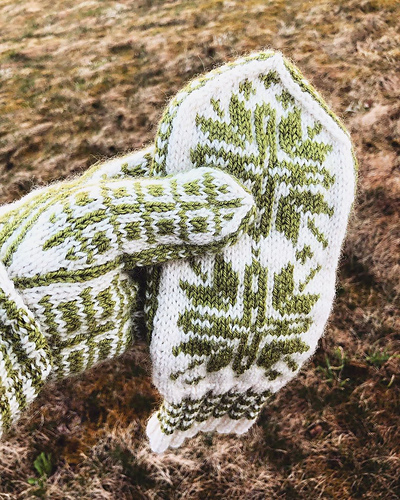 Korsrose (Påske 2019) - byJohnsenknits