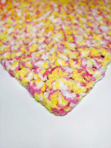 Simplest Chunky Baby Blanket photo 5