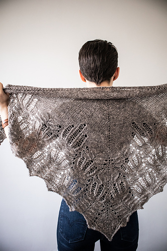 Bat Flowers Shawl photo 2