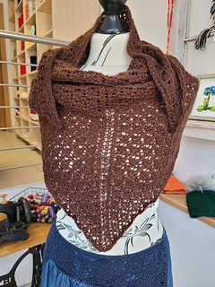 Milady shawl knitted by Julita Janicka