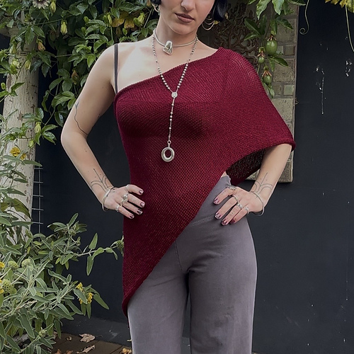 Lycoris Mini Poncho